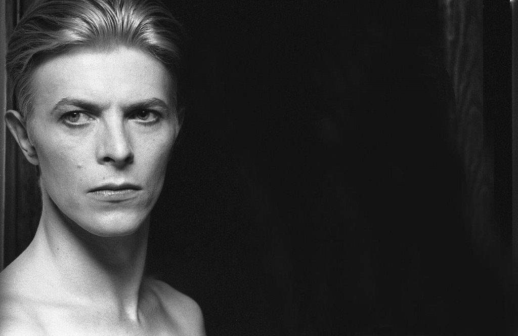 «Дэвид Боуи — пять лет» / David Bowie — Five Years. США, 2013. Первый за сорок лет документальный фильм о Боуи посвящён пяти важнейшим годам в его…
